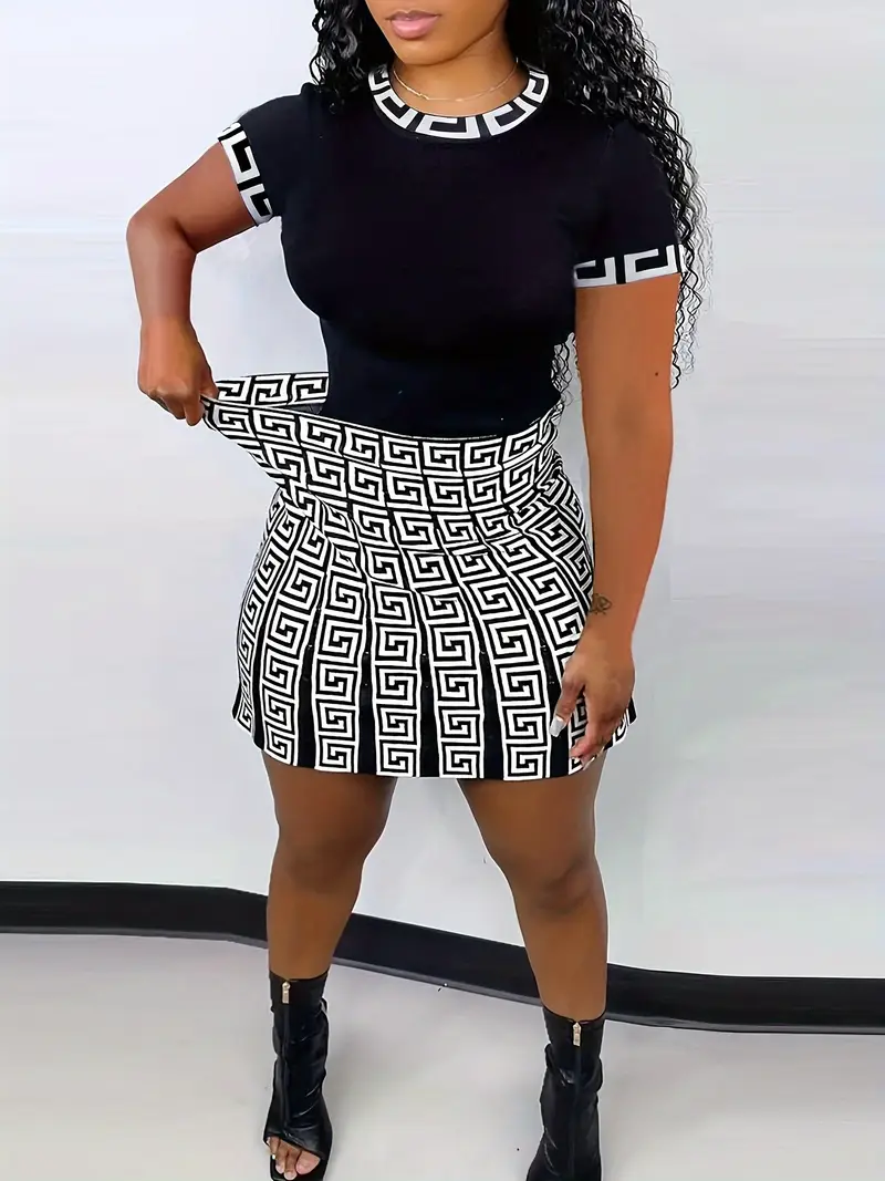 Ensemble jupe deux pièces Geo Print Slim, T-shirt à bordure contrastée et jupes plissées taille XL