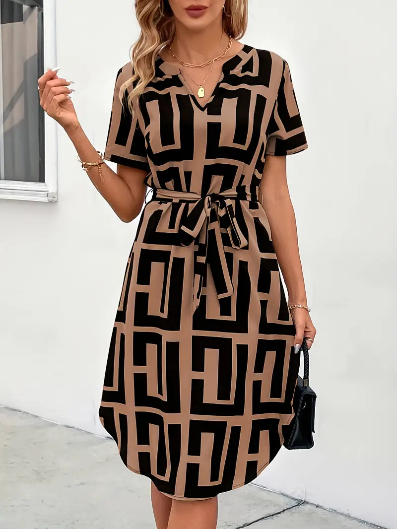 Robe élégante à motifs géométriques et ourlet irrégulier - taille XL